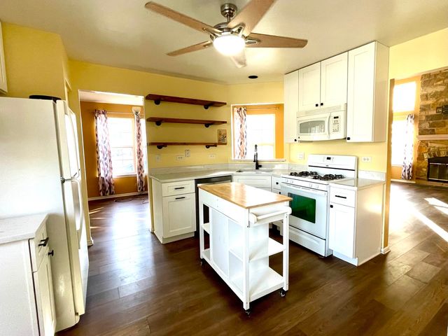 10 Lindsey Court W, Bolingbrook, IL 60440