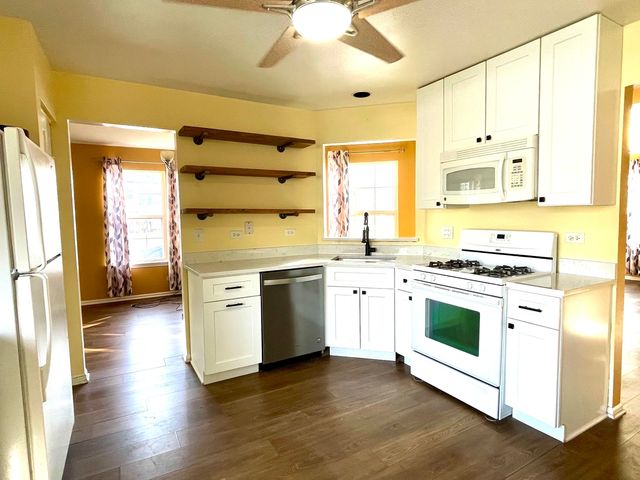 10 Lindsey Court W, Bolingbrook, IL 60440