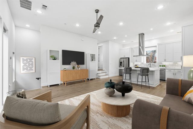 5711 Bryan Parkway 104, Dallas, TX 75206