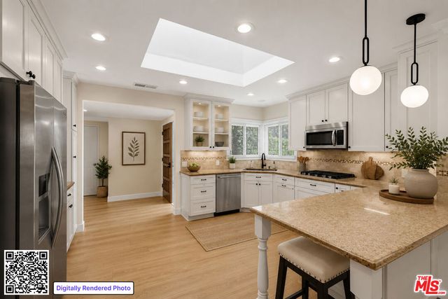 4829 Dempsey Avenue, Encino, CA 91436