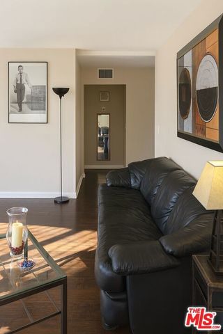 869 S Wooster Street 103, Los Angeles, CA 90035