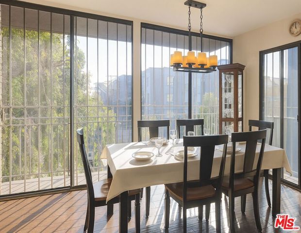 869 S Wooster Street 103, Los Angeles, CA 90035