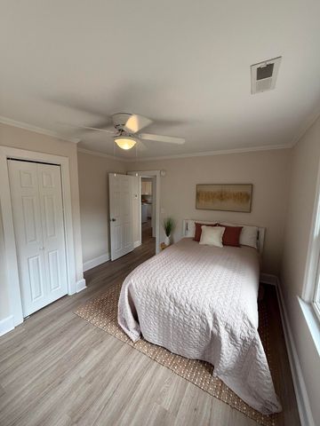 5478 Crown Avenue, North Charleston, SC 29406