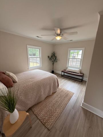 5478 Crown Avenue, North Charleston, SC 29406