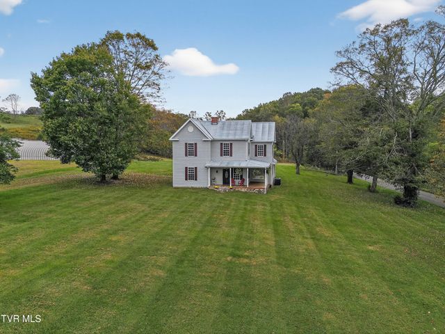 33163 Clinchburg Road, Meadowview, VA 24361