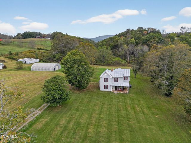 33163 Clinchburg Road, Meadowview, VA 24361