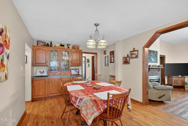 33163 Clinchburg Road, Meadowview, VA 24361