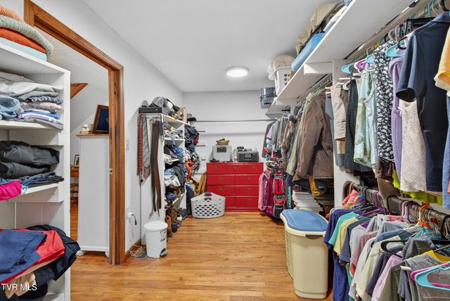 33163 Clinchburg Road, Meadowview, VA 24361