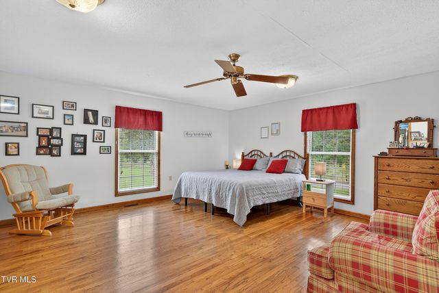 33163 Clinchburg Road, Meadowview, VA 24361