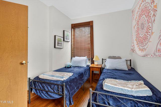 33163 Clinchburg Road, Meadowview, VA 24361