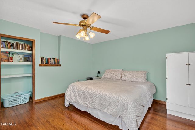 33163 Clinchburg Road, Meadowview, VA 24361