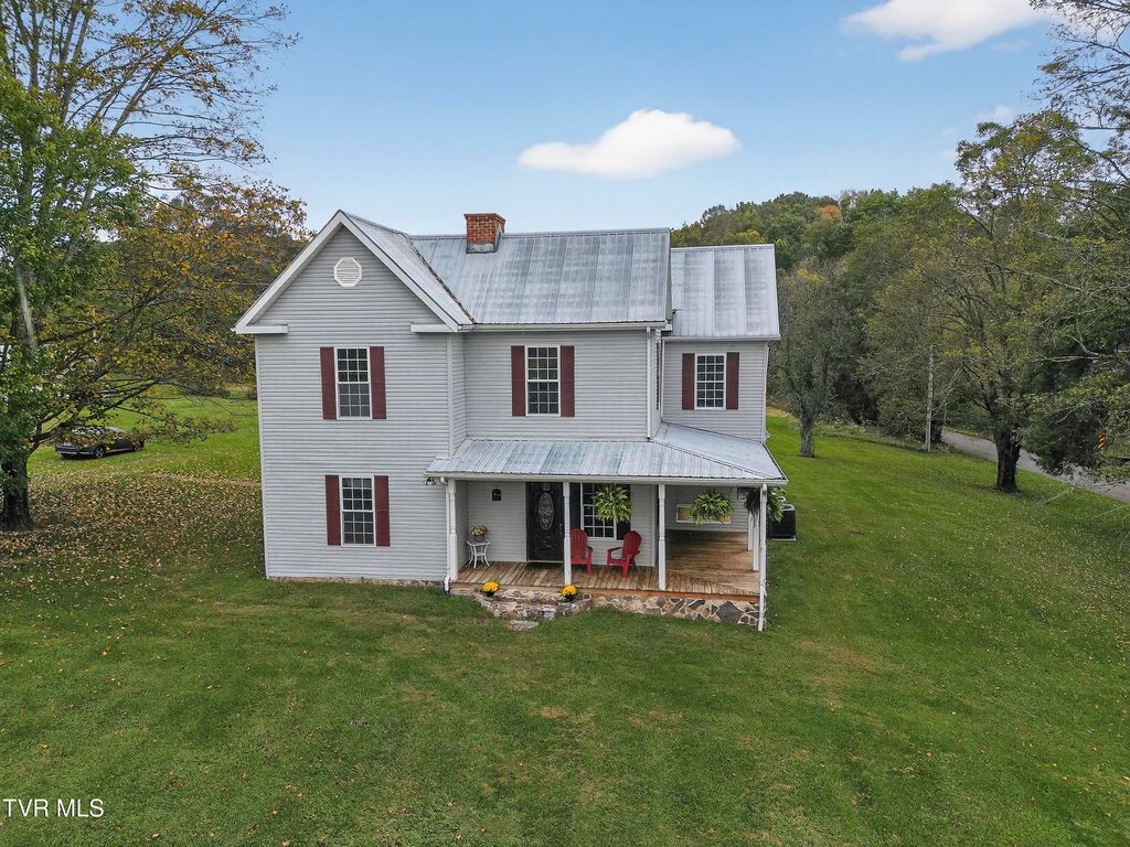 33163 Clinchburg Road, Meadowview, VA 24361