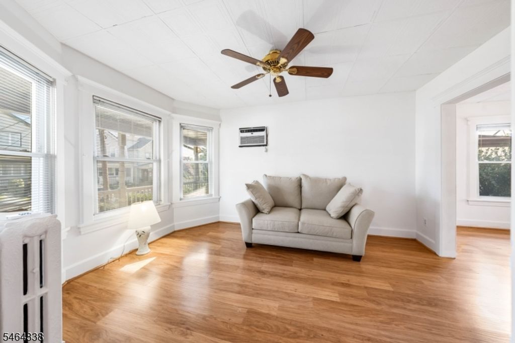 710 Emerson Ave, Elizabeth City, NJ 07208 — photo 4