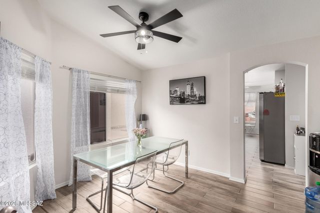 7951 S Wild Primrose Avenue, Tucson, AZ 85747