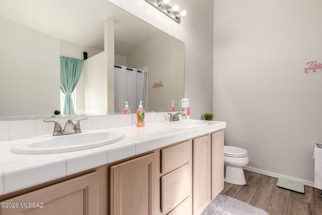 7951 S Wild Primrose Avenue, Tucson, AZ 85747