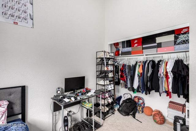 7951 S Wild Primrose Avenue, Tucson, AZ 85747