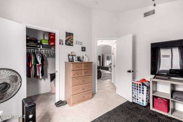 7951 S Wild Primrose Avenue, Tucson, AZ 85747