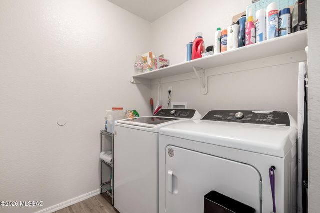 7951 S Wild Primrose Avenue, Tucson, AZ 85747