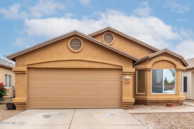 7951 S Wild Primrose Avenue, Tucson, AZ 85747