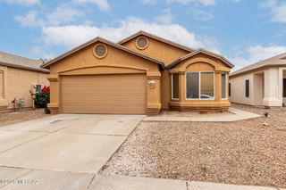 7951 S Wild Primrose Avenue, Tucson, AZ 85747