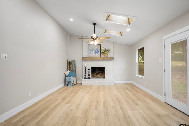 329 Lonestar Lane, Hideaway, TX 75771