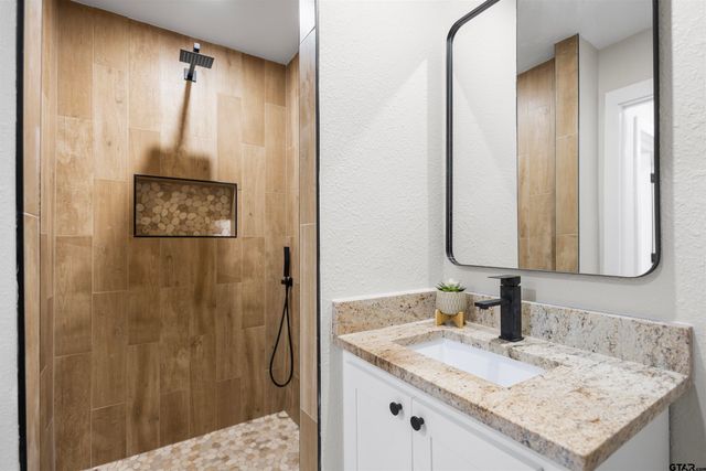 329 Lonestar Lane, Hideaway, TX 75771