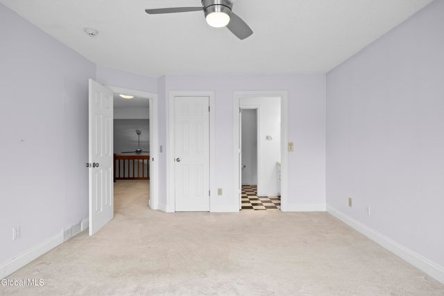 125 Garnett Lane, Guilderland, NY 12159