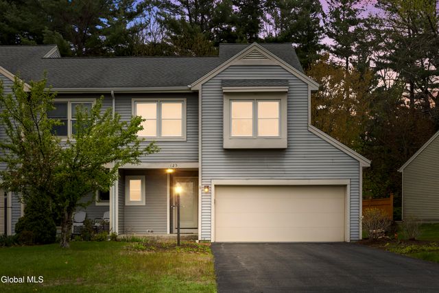 125 Garnett Lane, Guilderland, NY 12159