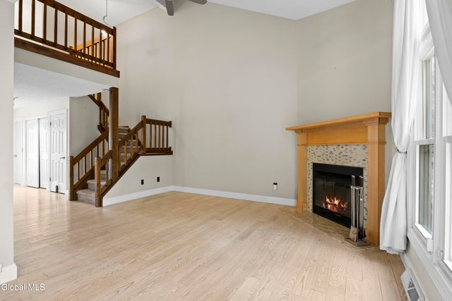 125 Garnett Lane, Guilderland, NY 12159