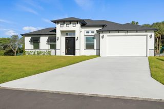 2041 SW Driftwood Street, Port St Lucie, FL 34953