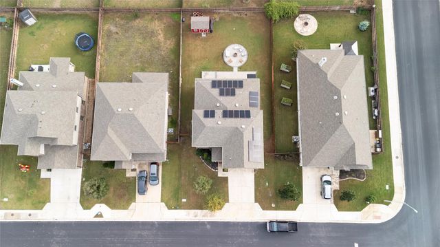 355 Planters LN, Georgetown, TX 78626