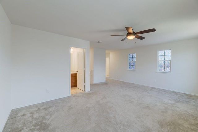 355 Planters LN, Georgetown, TX 78626