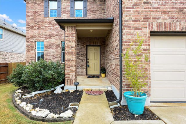 355 Planters LN, Georgetown, TX 78626