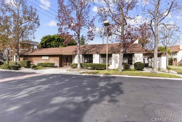 8520 Lake Knoll C, Garden Grove, CA 92844