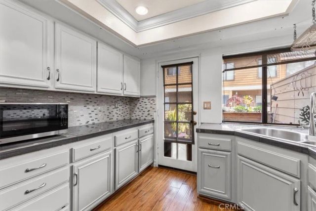 8520 Lake Knoll C, Garden Grove, CA 92844