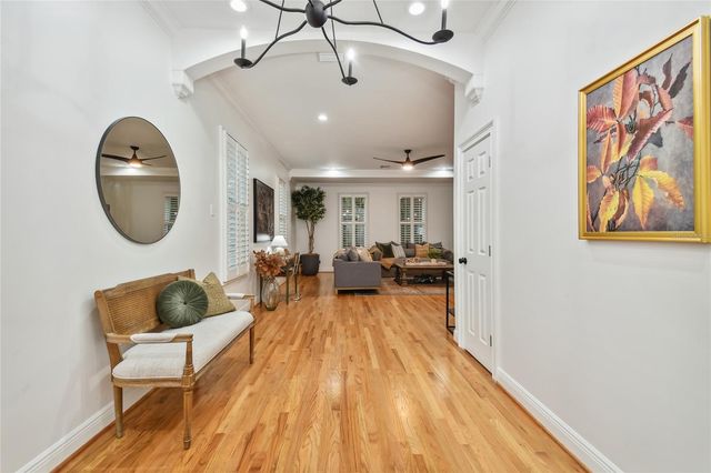 701 S PACKWOOD AVENUE, Tampa, FL 33606