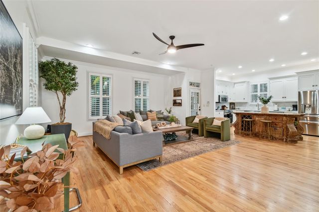 701 S PACKWOOD AVENUE, Tampa, FL 33606