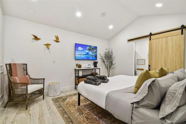 701 S PACKWOOD AVENUE, Tampa, FL 33606