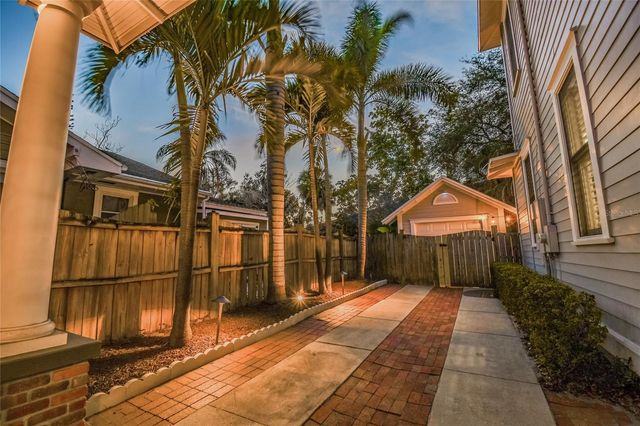 701 S PACKWOOD AVENUE, Tampa, FL 33606