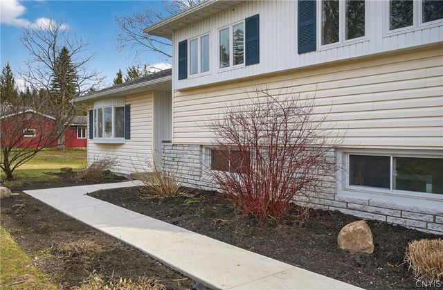 870 County Route 55, Granby, NY 13069