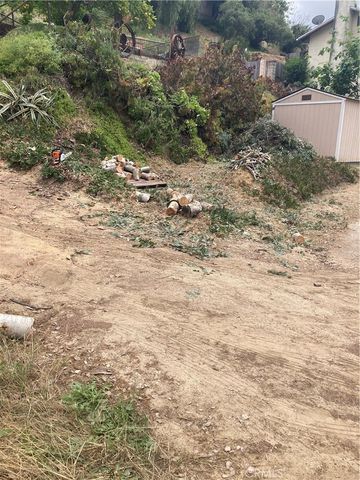 9428 Glen O Peace, Tujunga, CA 91042