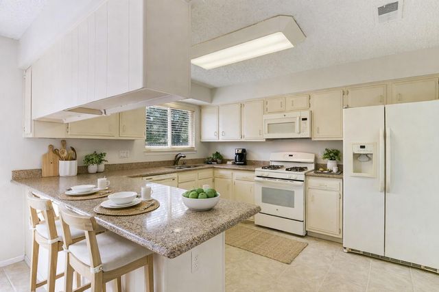 11206 Blackmoor DR, Austin, TX 78759