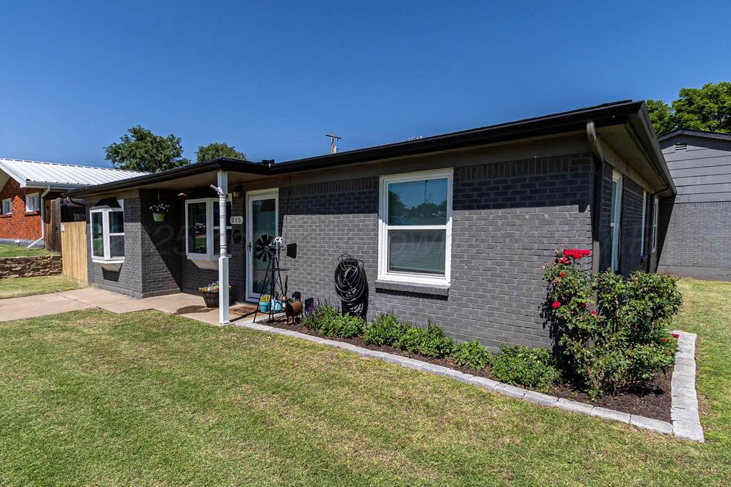 215 Abilene Street, Borger, TX 79007