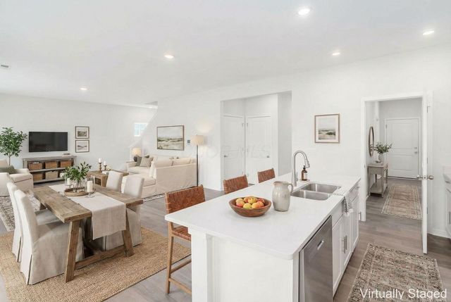 250 Sterndale Drive, Pickerington, OH 43147