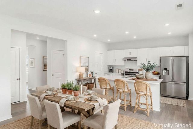 250 Sterndale Drive, Pickerington, OH 43147