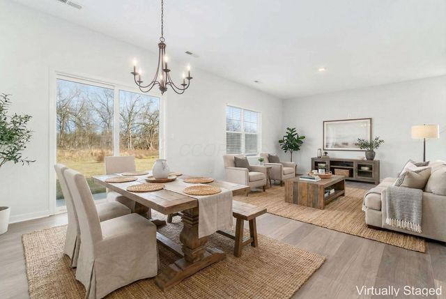 250 Sterndale Drive, Pickerington, OH 43147