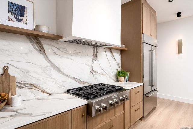 16 Grantham Glen, San Antonio, TX 78257