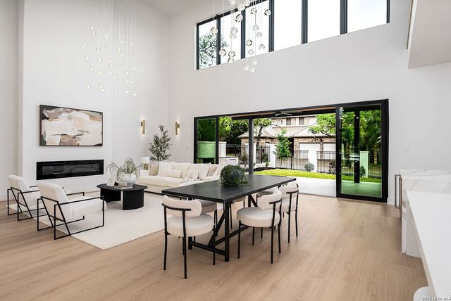 16 Grantham Glen, San Antonio, TX 78257