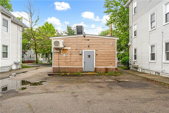 228 Oakland Avenue, Providence, RI 02908
