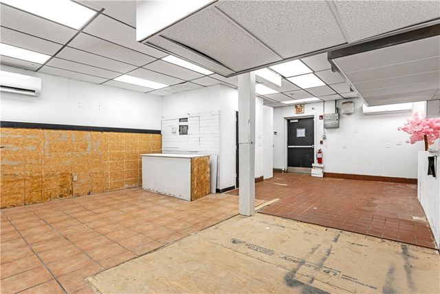 228 Oakland Avenue, Providence, RI 02908